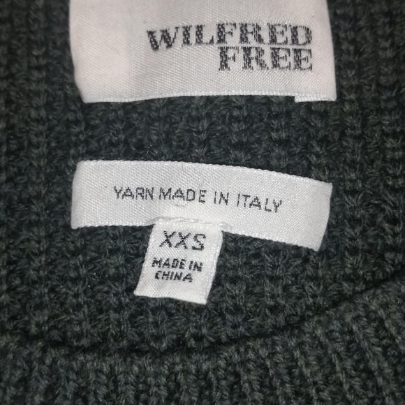 PRICE DROP! Aritzia Isabelli Sweater - Picture 4 of 10